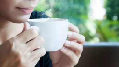 Photo of अगर आपको भी है चाय का शौक तो जरा संभलकर, बढ़ सकता है कैंसर का खतरा!