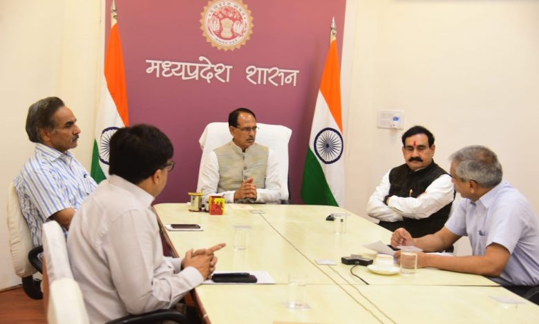 Photo of मुख्यमंत्री ने IG अनिल शर्मा को हटाया ,1 करोड़ के मुआवजे का ऐलान, अपराधियों के विरुद्ध कठोरतम कार्यवाही