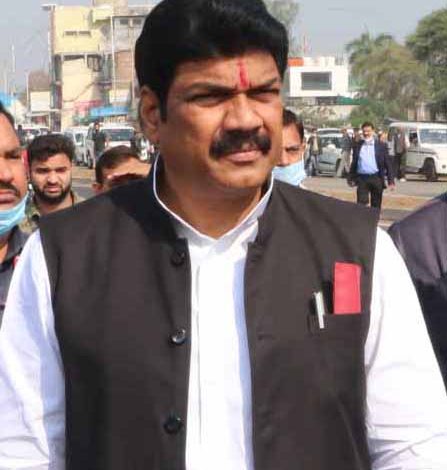 Photo of जैसीनगर-बरमान बस सेवा को झण्डी दिखाकर परिवहन मंत्री ने किया रवाना