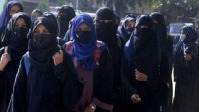 Photo of कर्नाटक : कॉलेज से सस्पेंड हुईं 6 मुस्लिम छात्राएं, क्लास में हिजाब पहनने पर हुई कार्रवाई