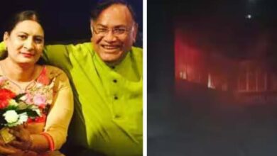 Photo of धनबाद के हाजरा क्लीनिक में लगी भीषण आग, डॉक्टर दंपति समेत 6 की मौत,CM हेमंत सोरेन ने जताया दुख