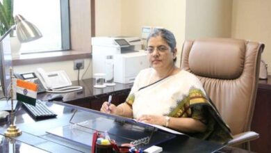 Photo of रवनीत कौर ने सीसीआई के अध्यक्ष का पदभार संभाला, सीतारमण ने दिलाई शपथ