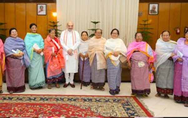 Photo of गृह मंत्री अमित शाह ने मणिपुर में महिला नेताओं, नागरिक संगठनों से मुलाकात की