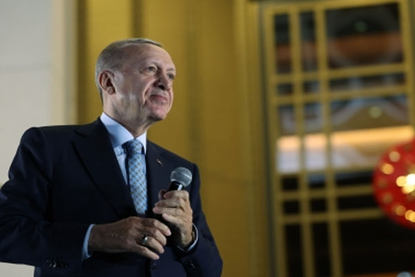 Photo of तुर्की में एर्दोगान ने तीसरी बार ली राष्ट्रपति पद की शपथ