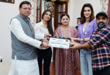 Photo of सीएम पुष्कर सिंह धामी से अभिनेत्री कृति सेनन ने की भेंट, फिल्म दो पत्ती की की देहरादून में हो रही है शूटिंग