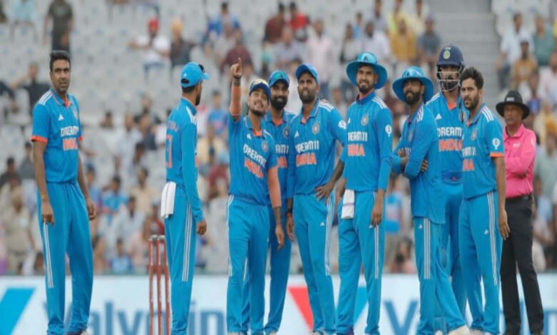 Photo of पहले वनडे में बने कई धांसू रिकॉर्ड, 27 साल बाद ऑस्ट्रेलिया से मोहाली में जीता भारत